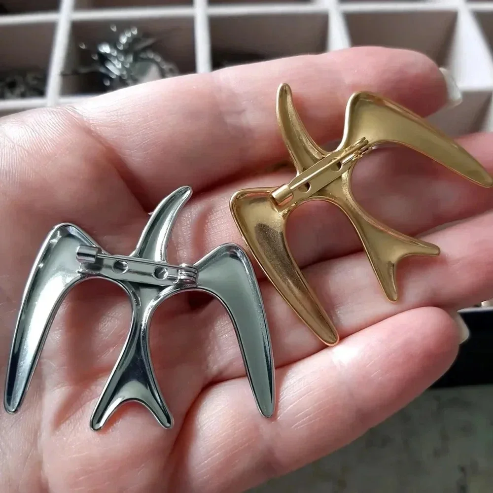 Gold Bird Stainless Steel Waterproof Brooch